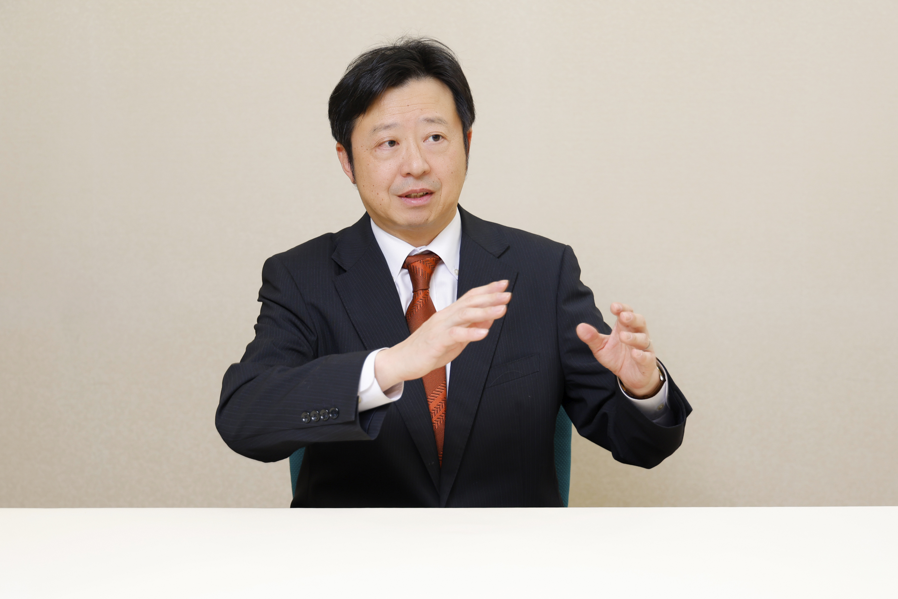 長期金利上昇は「AI・半導体株以外」への投資を促すか　株式相場は底堅く推移すると考える理由　野村CIO・宮嵜浩のイメージ